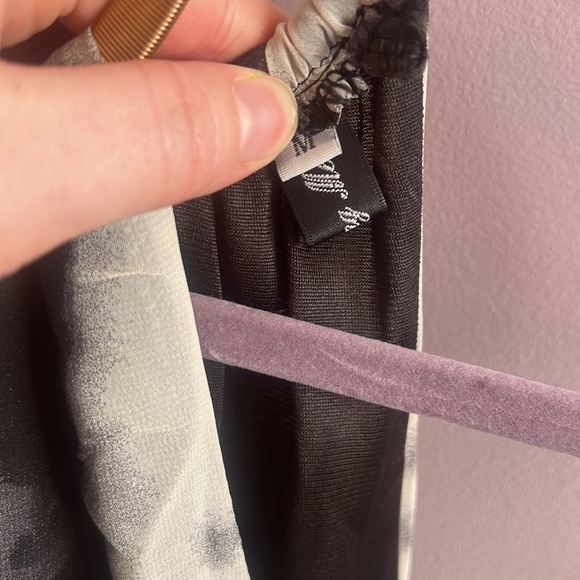 Black and White Semi Sheer Summer Dress Size Medium - Picture 9 of 12